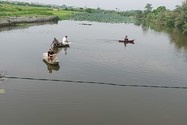 Hai Duong: Take me to the river to practice swimming, the two of us drowned together