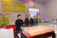 Bảo tàng Lịch sử Quốc gia nhận độc bản Tổng Tập Sắc Phong Việt Nam