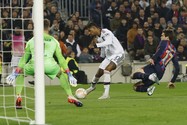 Rashford tỏa sáng, MU hòa Barcelona