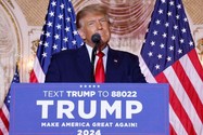 Cựu Tổng thống Mỹ Donald Trump thông báo sẽ tái tranh cử tổng thống Mỹ tại dinh thự Mar-a-Lago ở TP Palm Beach (bang Florida) ngày 15-11. Ảnh: CNN
