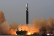 Tên lửa đạn đạo xuyên lục địa của Triều Tiên. Ảnh: KCNA
