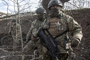 Quân nhân Ukraine ở chiến trường Donbass. Ảnh: ANADOLU AGENCY
