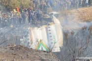 Video: Máy bay Nepal chở 72 người rơi, 15/68 nạn nhân thiệt mạng là người nước ngoài