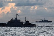 Tàu tuần tra của Lực lượng Bảo vệ bờ biển Philippines hoạt động trên Biển Đông. Ảnh: AFP
