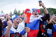 Fan Nga cổ vũ đội nào ở World Cup 2022?