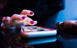 Cách bật tính năng chặn ảnh khỏa thân trên iPhone