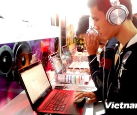 Hoàn tất việc hàn tuyến cáp quang biển quốc tế AAG vào ngày 30/7