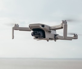 Mỹ cấm máy bay không người lái của TQ vì lo ngại gián điệp?
