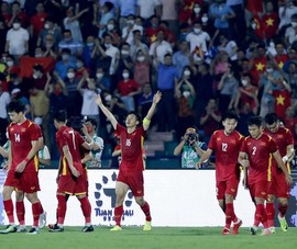 Người hâm mộ thể thao quan tâm gì nhất lúc này?