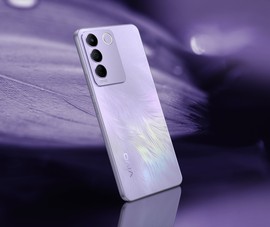 Tin công nghệ 10-5: Độc đáo mẫu smartphone có lớp lông vũ ở mặt lưng