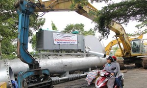 Yêu cầu trả lời dứt điểm số phận siêu máy bơm chống ngập đường Nguyễn Hữu Cảnh, TP.HCM