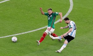 Xem khoảnh khắc thiên tài Messi ghi bàn vào lưới Mexico