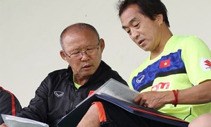 Ông Lee Young-jin, người luôn bên cạnh và giúp HLV Park Hang-seo rất nhiều trong suốt năm năm gắn bó cùng bóng đá Việt Nam đạt nhiều chiến tích. Ảnh: ND
