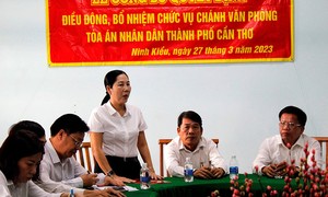 Nhận quyết định bổ nhiệm nhưng xin… chưa thi hành