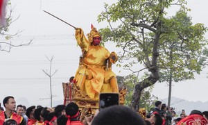 Độc đáo lễ hội rước 'vua, chúa' ở Thủ đô