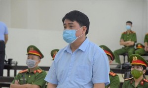Ông Nguyễn Đức Chung bị cáo buộc nhận 2,6 tỉ đồng tiền lễ tết từ lãnh đạo công ty cây xanh