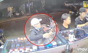 Bắt thanh niên để ‘mặt mộc’ đi giật điện thoại