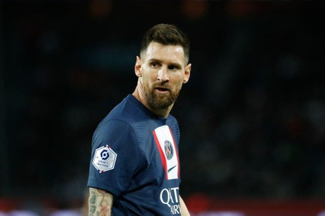 Messi trở lại Barca