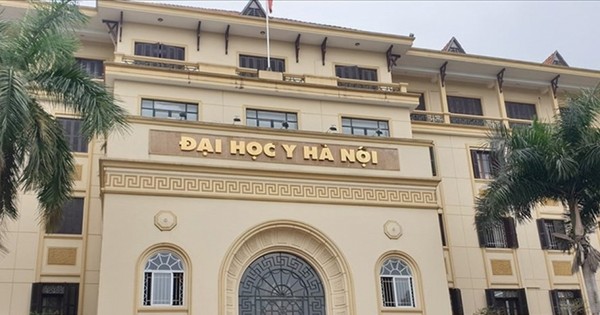 Đảng ủy khối đang xem xét xử lý vụ Hiệu trưởng Đại học y Hà Nội bị tố 'gạ tình'