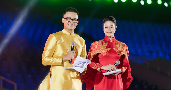 Nhan sắc và thành tích khủng của MC Phí Linh trong lễ khai mạc SEA Games 31