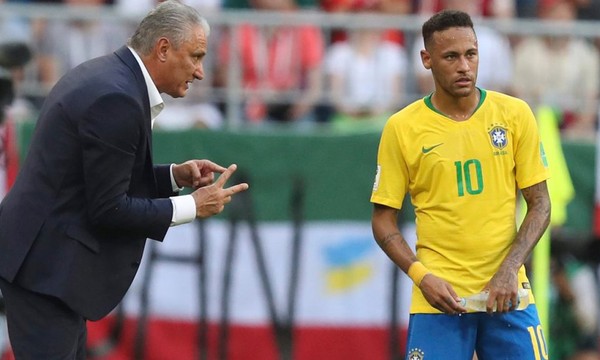 Thua thảm ở Nga nhưng Brazil vẫn giữ Tite đến World Cup 2022