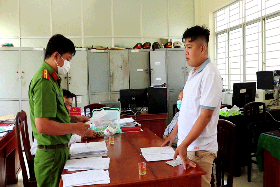 1 nhân viên ngân hàng lừa cho vay 'đáo hạn' chiếm đoạt 300 triệu đồng