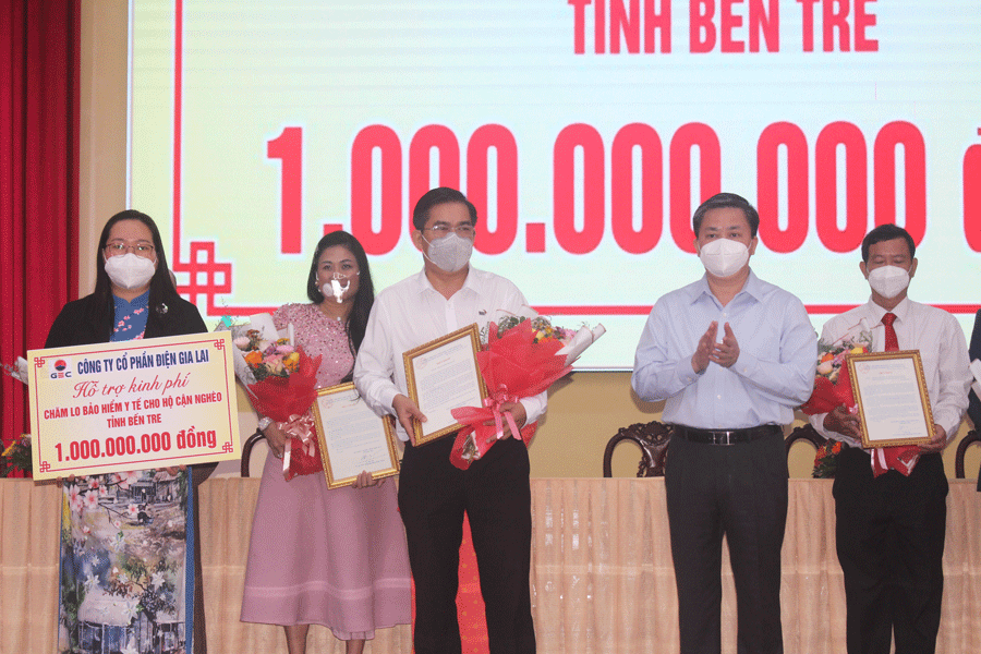 Bến Tre tiếp nhận 25 tỉ tài trợ để chăm lo Tết cho người nghèo