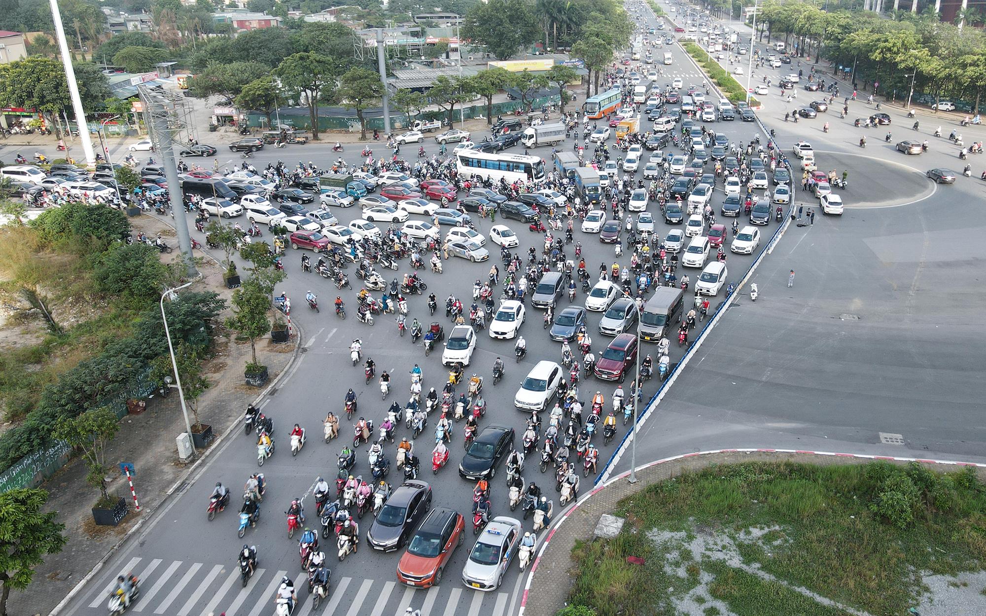 Hà Nội thực hiện nhiều giải pháp chống ùn tắc giao thông