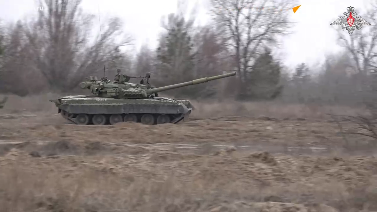 Cận cảnh lưới chắn đạn chống tăng từ trên không gắn giáp phản ứng nổ của xe  tăng Nga
