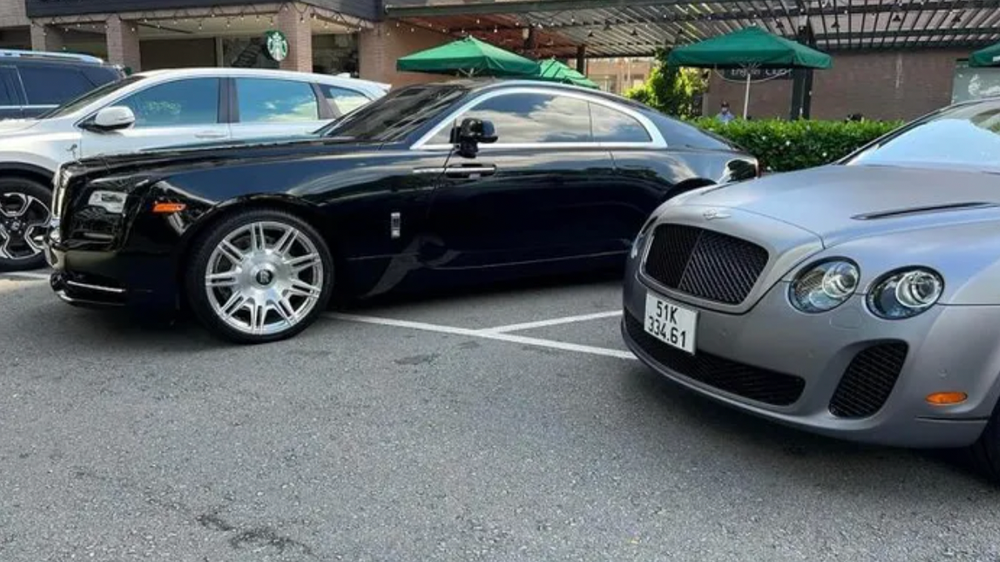 Rolls Royce Bentley or Maybach    Cars Enthusiasts  Facebook