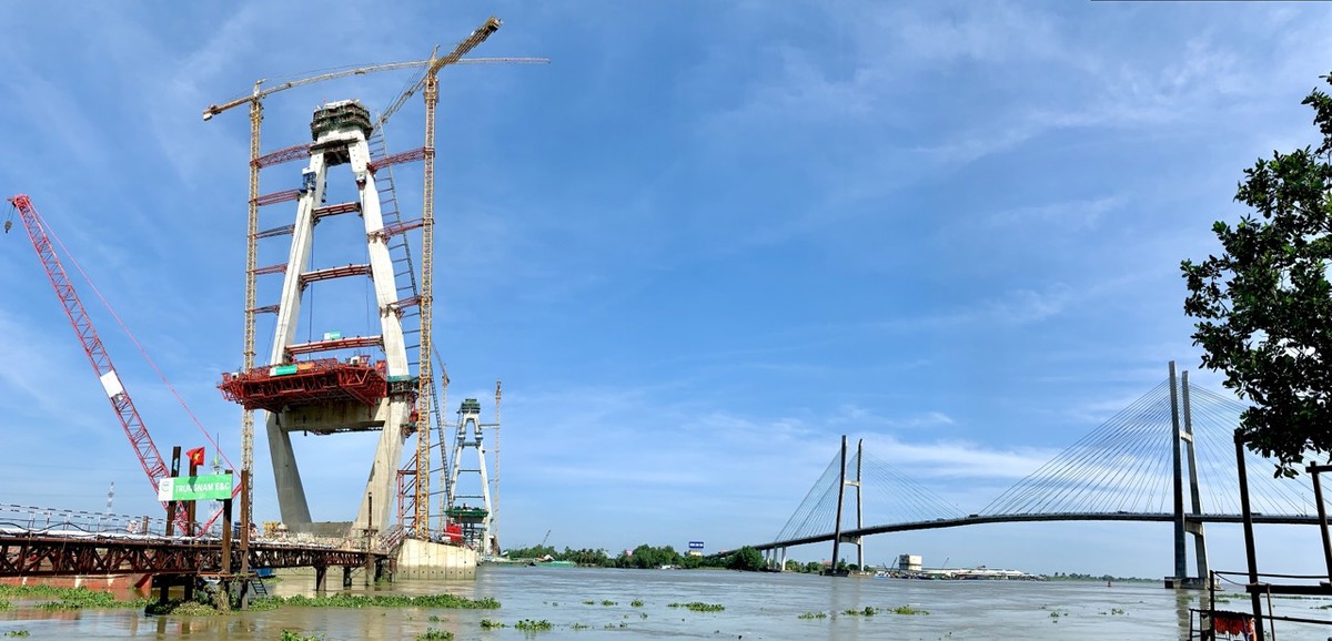 Construction of My Thuan 2 bridge through Tet photo 18