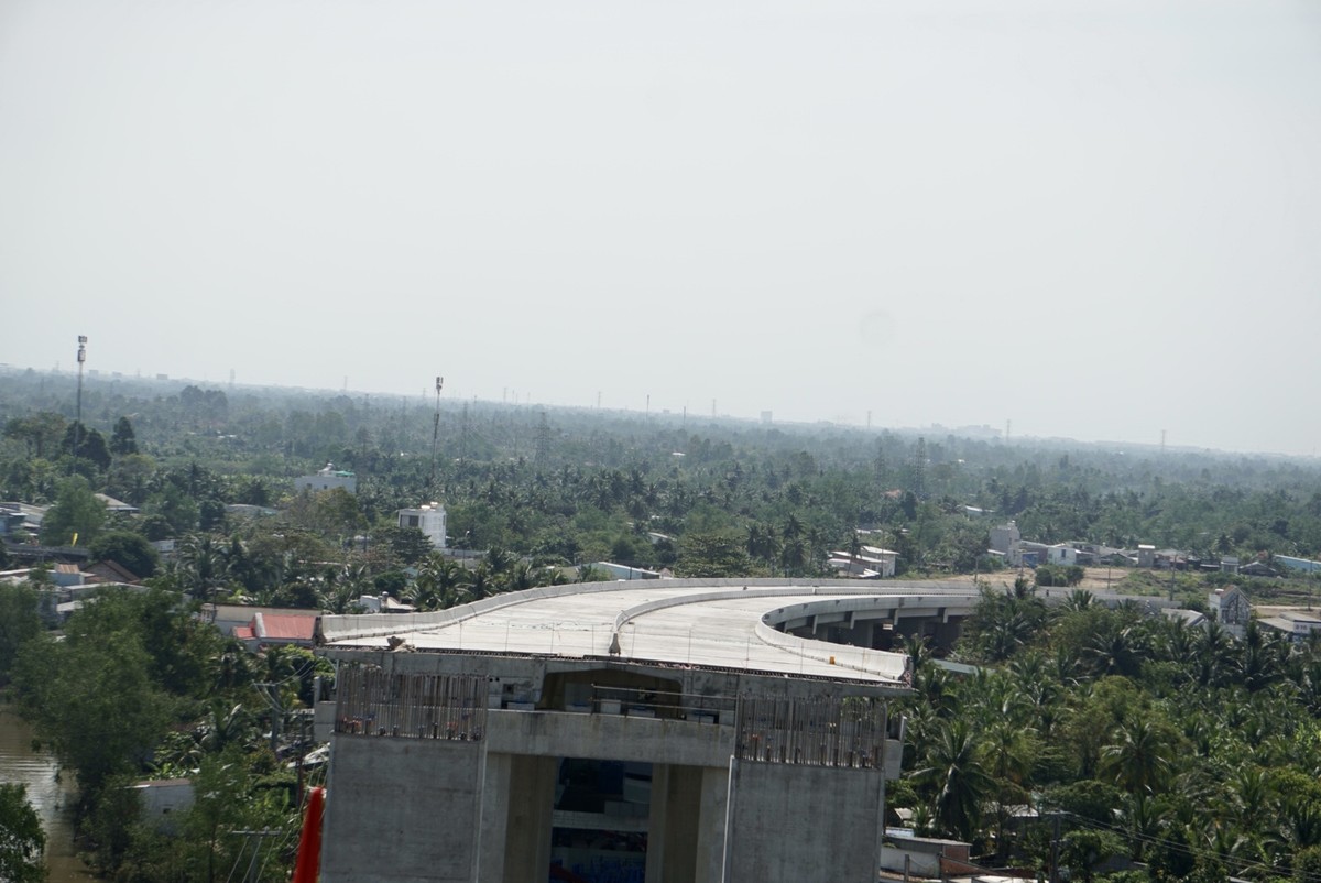 Construction of My Thuan 2 bridge through Tet photo 12