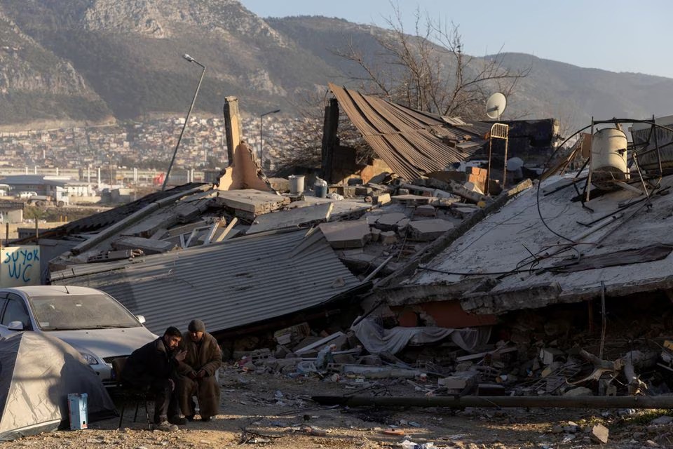 What do experts say regarding damage and reconstruction following the earthquake in Turkey?  photo 3