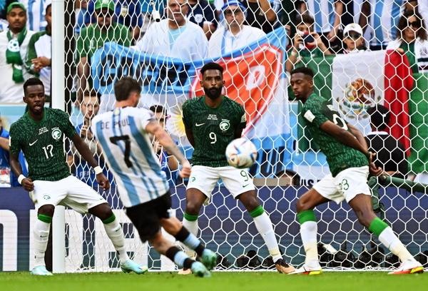 Saudi Arabia tạo địa chấn cứu bóng đá châu Á, 'dạy' Argentina một bài học ảnh 3