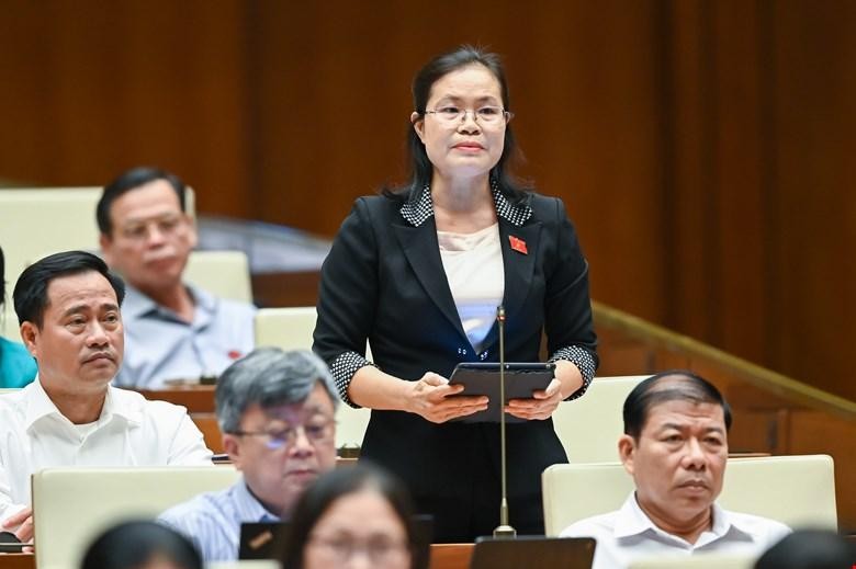 Người trúng đấu giá biển số xe đẹp chết, giải quyết ra sao? ảnh 1