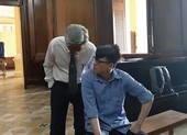 Nhân viên an ninh hàng không dỏm giăng bẫy lừa