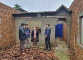 Báo Pháp Luật TP.HCM trao thêm 90 triệu cho bà con Tư Nghĩa