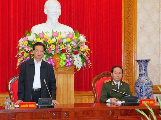Thủ tướng Nguyễn Tấn Dũng làm việc với Đảng ủy Công an Trung ương và lãnh đạo Bộ Công an về tình hình, kết quả công tác Công an năm 2014; phương hướng, nhiệm vụ công tác năm 2015 - Ảnh: TTXVN Thủ tướng Nguyễn Tấn Dũng làm việc với Đảng ủy Công an Trung ương và lãnh đạo Bộ Công an về tình hình, kết quả công tác Công an năm 2014; phương hướng, nhiệm vụ công tác năm 2015 - Ảnh: TTXVN