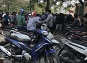 Gần trăm người tụ tập đòi tiền đào tạo lái xe