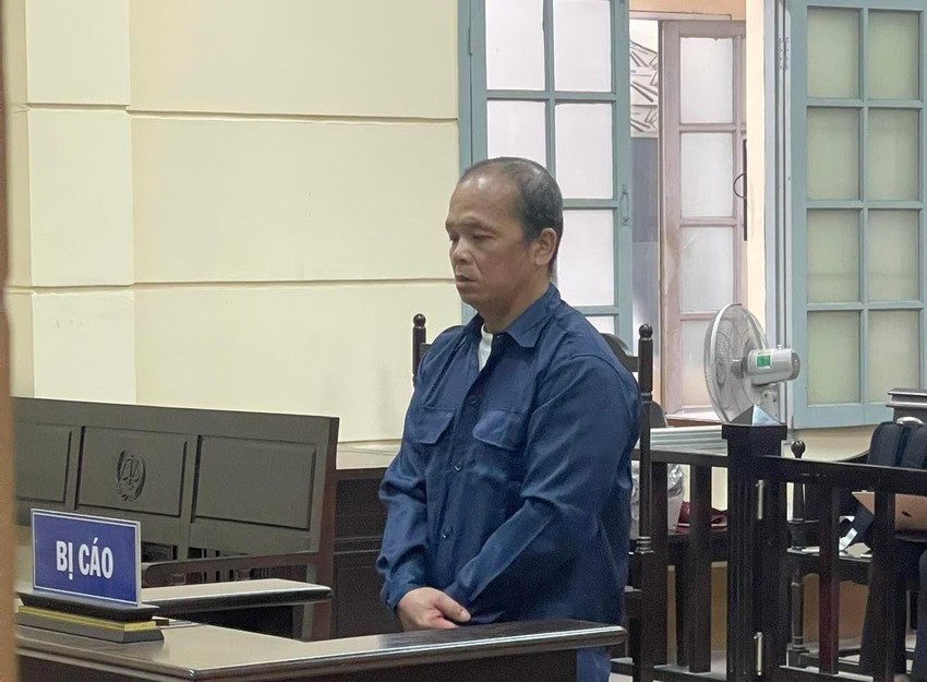 Người đàn ông trộm 44 nắp chắn rác cầu Thủ Thiêm 2 hầu tòa ảnh 1