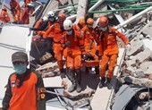 Indonesia tuyên bố 14 ngày khẩn cấp sau động đất-sóng thần