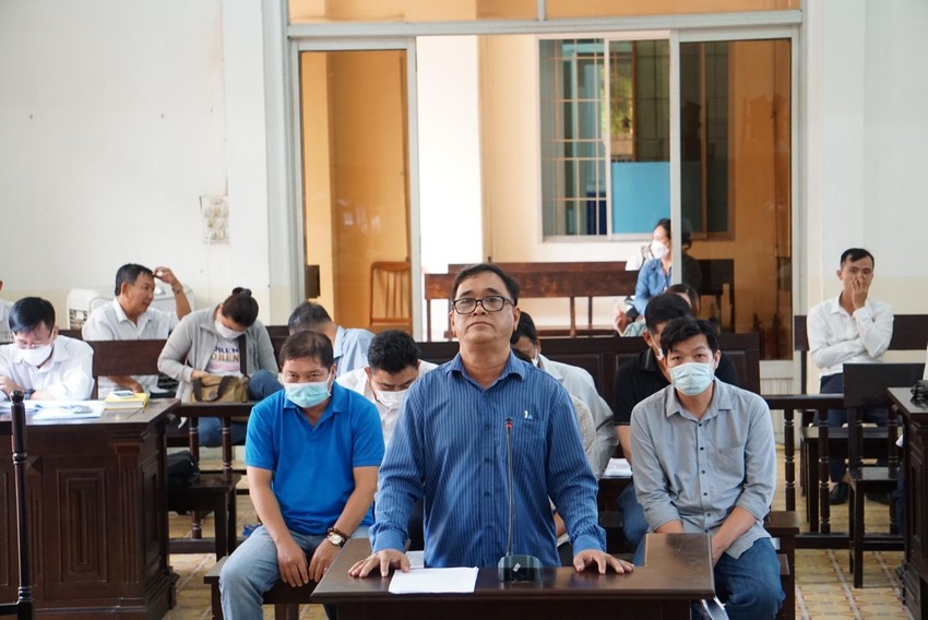 Cán bộ thuế nói về việc chia phần trăm vụ mua bán trái phép hóa đơn ảnh 1