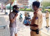 CSGT quận 12 xử lý nhiều trường hợp không đeo khẩu trang