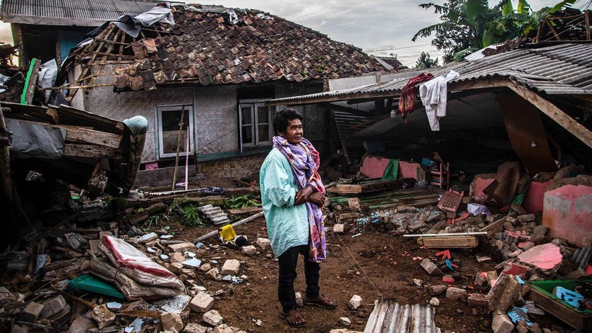 Thương vong quá lớn trong vụ động đất ở Indonesia: 268 người chết, hơn 150 người mất tích ảnh 1