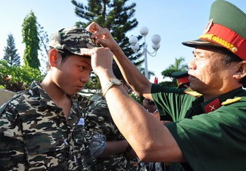 Đà Nẵng: 46 “chiến sĩ" tuổi teen tham gia học kỳ trong quân đội ảnh 1