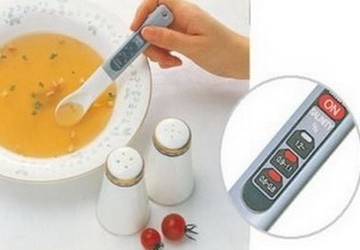 Thìa điện tử có thể đo nồng độ muối của thức ăn ảnh 1