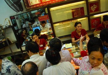 Vàng xuống sát 44 triệu đồng ảnh 1