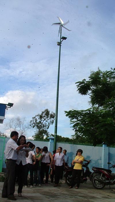 Điện gió về đảo nghèo ảnh 1