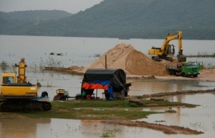 Hồ Dầu Tiếng có thể gây ngập TP.HCM ảnh 1