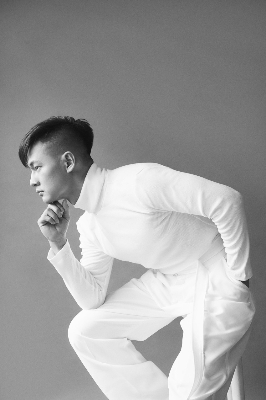Đức Tuấn Tặng Bản Bolero 'Hoa Trinh Nữ' Đến Phụ Nữ Ngày 8-3